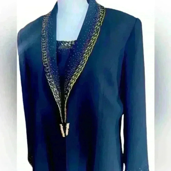 Verucci beaded jacket with matching sleeveless shirt. Size 14. M. Excellent cond - Picture 16 of 16